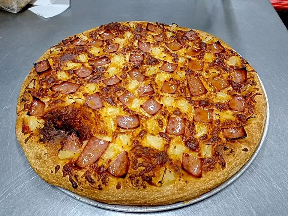 Pizza Hawaiian